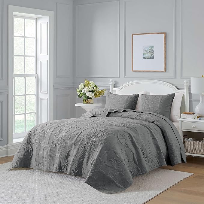 Dark Grey Damask Quilt Queen Size Bedding Sets with 2 Pillow Shams, Boho Bedspread Lightweight Soft Farmhouse Vintage Bohemian Coverlet Retro Jacquard Pattern Bed Cover for All Season, 3 Pieces