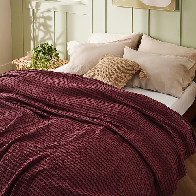 Bedsure Cooling Cotton Waffle King Size Blanket - Lightweight Breathable Blanket of Rayon Derived from Bamboo for Hot Sleepers, Luxury Throws for Bed, Couch and Sofa, Dark Red, 104x90 Inches