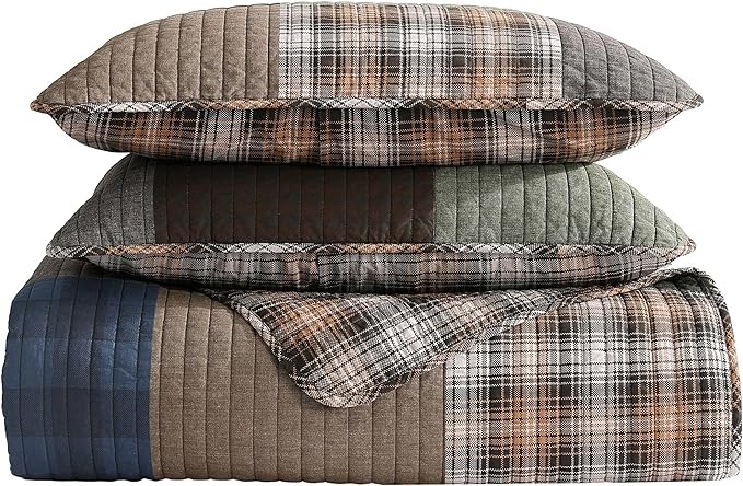 Eddie Bauer - Full/Queen Quilt Set, Premium Cotton Reversible Bedding with Matching Shams, Patchwork Luxurious Bedding Set (Classic Patchwork Green, Full/Queen)