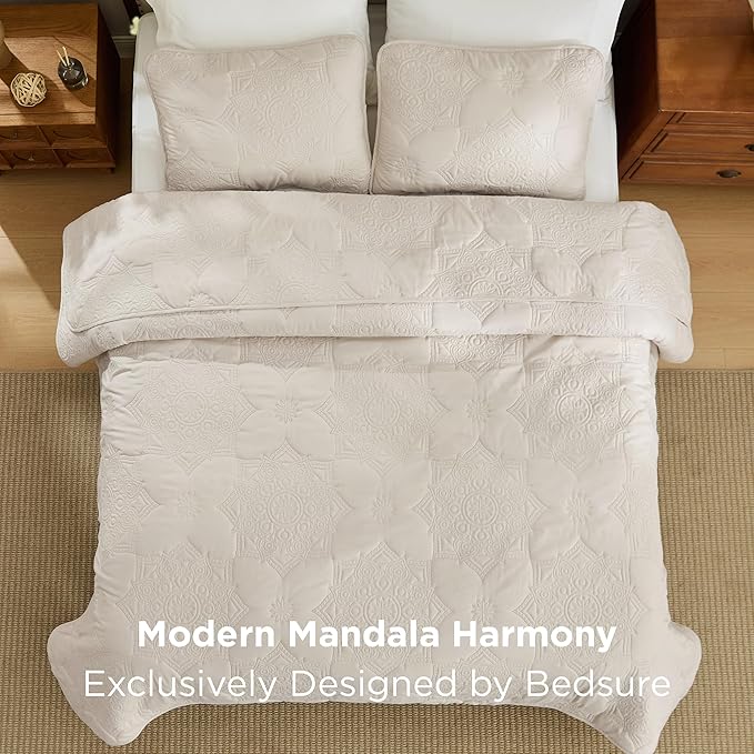 Bedsure King Quilt - Beige Bedspread King Size & Lightweight Comforter, Modern Coverlet with Mandala Pattern, Ultra Soft All-Season Bedding, 106 x 96 Inches | Stitch-Free Quilting, Ultra Soft, Lightweight, Machine Washable, Pet-Friendly