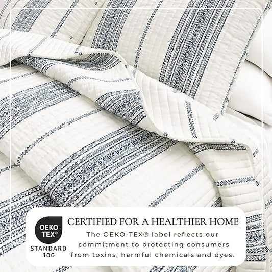 Great Bay Home Striped Quilt Set - 2-Piece Twin/Twin XL Size Farmhouse Bedding Set - Lightweight, All-Season, Reversible Bedspread (White/Navy)