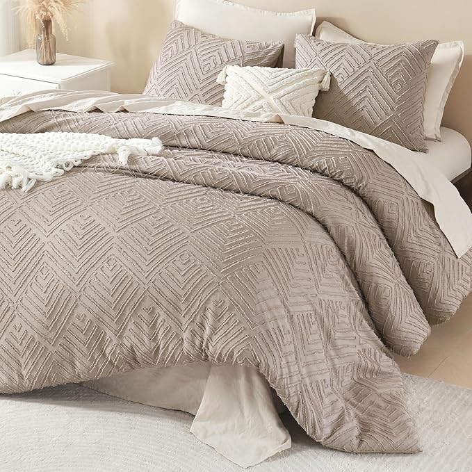 Litanika Super King Comforter Light Coffee, 3 Pieces Tufted Boho Farmhouse Bedding Comforter Set, Lightweight Fluffy All Season Comforter Set (120x120In Comforter & 2 Pillowcases)