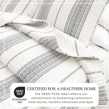 Great Bay Home Striped Quilt Set - 3-Piece Full/Queen Size Farmhouse Bedding Set - Lightweight, All-Season, Reversible Bedspread (White/Grey)