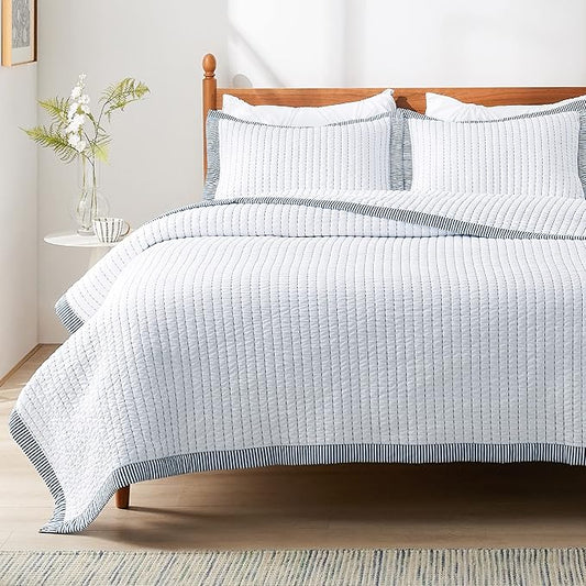 Bedsure White Quilt King Size - Lightweight Soft Quilt Bedding Set for All Seasons, Bedspreads & Coverlets, Corduroy Pattern Quilt Set, 3 Pieces, 1 Quilt (106"x96") and 2 Pillow Shams (20"x36"+2")