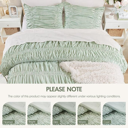 Intelligent Design Ella Queen Comforter Set – Ruched Gingham Shabby Chic Bedding, Bow-Tie Detail, All Season Lightweight 3 Piece Bedding Set, Sham, Full/Queen, Green