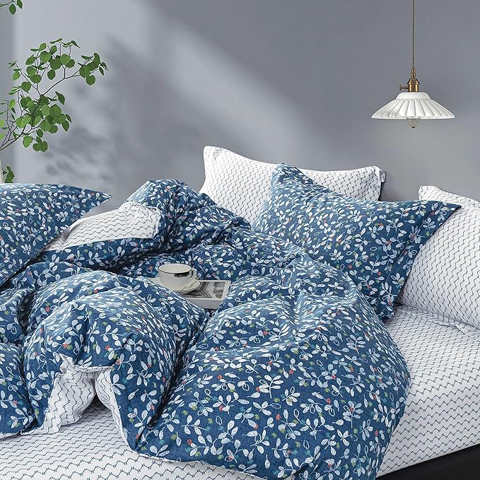 Blue Floral Cotton Comforter Queen Size - White Leaves with Delicate Soft Green & Blush Floral Print, Blue Chevron on White Reverse – 3PC Lightweight Bedding Set with Soft Fill(90"×90")