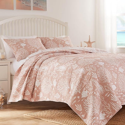 Greenland Home Coastal Paradise Reversible Matelassé Coverlet Set, 3-Piece Full/Queen, Marina Blush