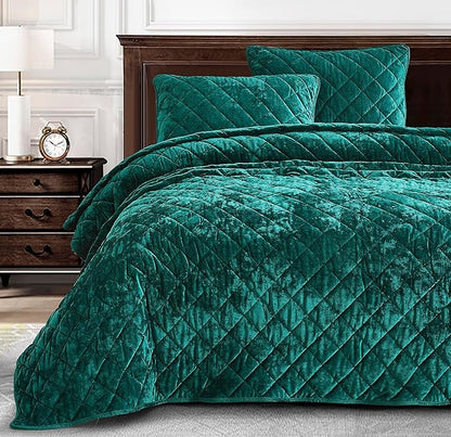 Chezmoi Collection Lux Emerald Green Velvet Quilt Queen Set, 3-Piece Lush Plush Distressed Velvet Bedding All Season Lightweight Comforter Brushed Microfiber Reverse with Diamond Stitch Quilting