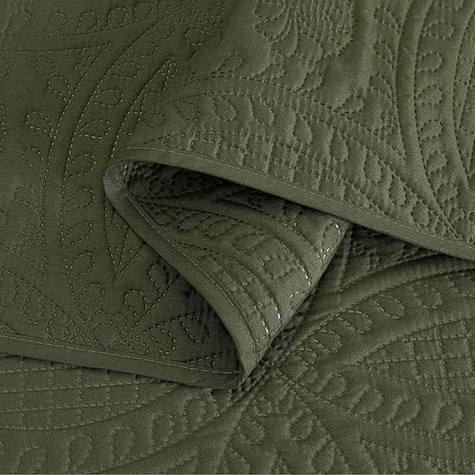 Chezmoi Collection Austin 3-Piece Oversized Bedspread Coverlet Set (Queen, Cypress Green) | Oversized, Lightweight, Fade Resistant
