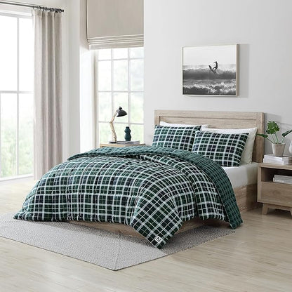 Nautica - Twin/Twin XL Comforter Set, Ultra Soft Bedding with a Woven Textured Feel, Medium Weight for Year Round Comfort, 2 Piece Bed Set with Matching Pillowcase (Northsail Plaid Navy)