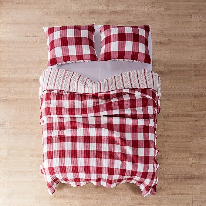 Levtex Home - Camden Quilt Set -Full/Queen Quilt + Two Standard Pillow Shams - Buffalo Check in Red and Cream - Quilt Size (88 x 92 in.) and Pillow Sham Size (26 x 20 in.)- Reversible Pattern -Cotton