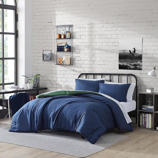 Nautica - Queen Bonus Bed Set, Reversible & Ultra-Soft Brushed Comforter with Lightweight Feel, 7 Piece Bedding with Matching Bed Sheets, Pillowcases, & Tote Bag (Captain's Blue/Green)