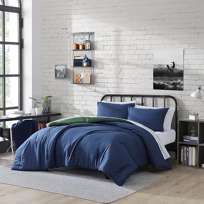 Nautica - Full Bonus Bed Set, Reversible & Ultra-Soft Brushed Comforter with Lightweight Feel, 7 Piece Bedding with Matching Bed Sheets, Pillowcases, & Tote Bag (Captain's Blue/Green)