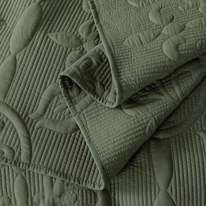 Damask Quilt King Size Bedding Sets with 2 Pillow Shams, Boho Bedspread Lightweight Soft Farmhouse Vintage Bohemian Coverlet Retro Jacquard Pattern Bed Cover for All Season, 3 Pieces, Moss Green