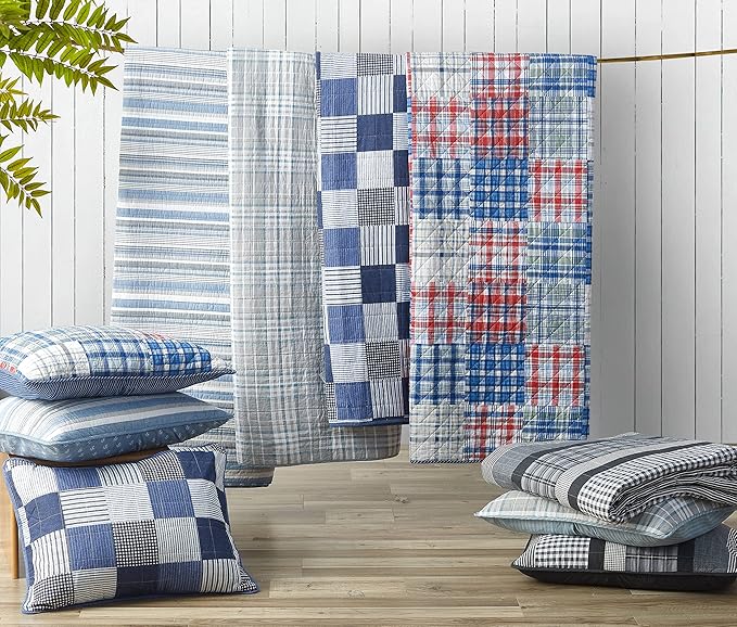 Nautica - Queen Quilt Set, Soft & Breathable Cotton Bedding with Medium Weight Feel, Reversible 3 Piece Bed Set with Matching Pillowcases (Jettison Grey)