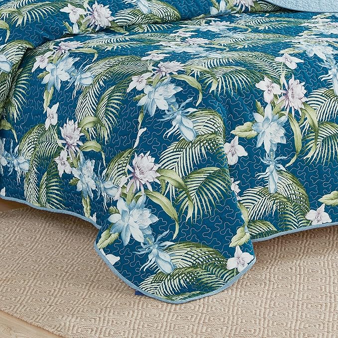 Tommy Bahama - Queen Quilt Set, Reversible Cotton Bedding with Matching Shams, Breathable Bedding Set for All Seasons (Southern Breeze Dark Blue, Queen)