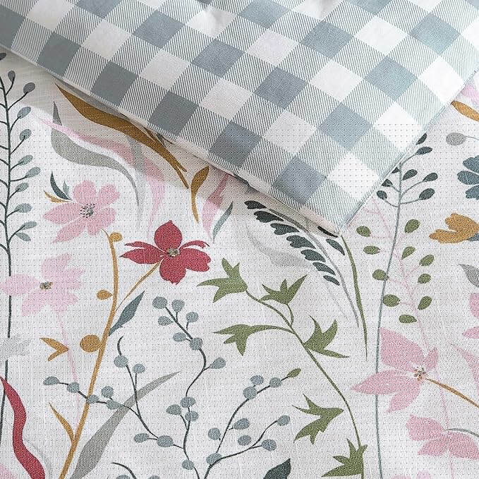 Eddie Bauer - Twin Comforter Set, Reversible Cotton Bedding with Matching Sham, Floral Print with Plaid Reverse, Medium-Weight, Dorm Essentials (Woodland Forest Grey)