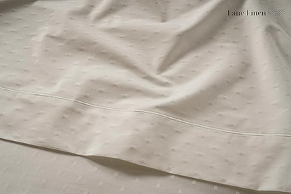 LANE LINEN Pillows Queen Size Set of 2, Soft 100% Egyptian Cotton, Cool & Smooth Pillow Cases - Swiss Dot - Ivory