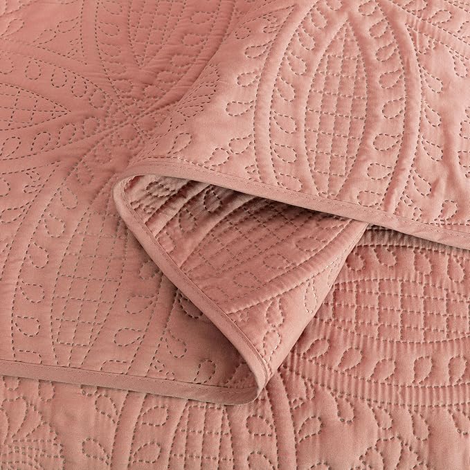 Chezmoi Collection Austin 3-piece Oversized Bedspread Coverlet Set (Queen, Salmon) | Oversized, Lightweight, Fade Resistant