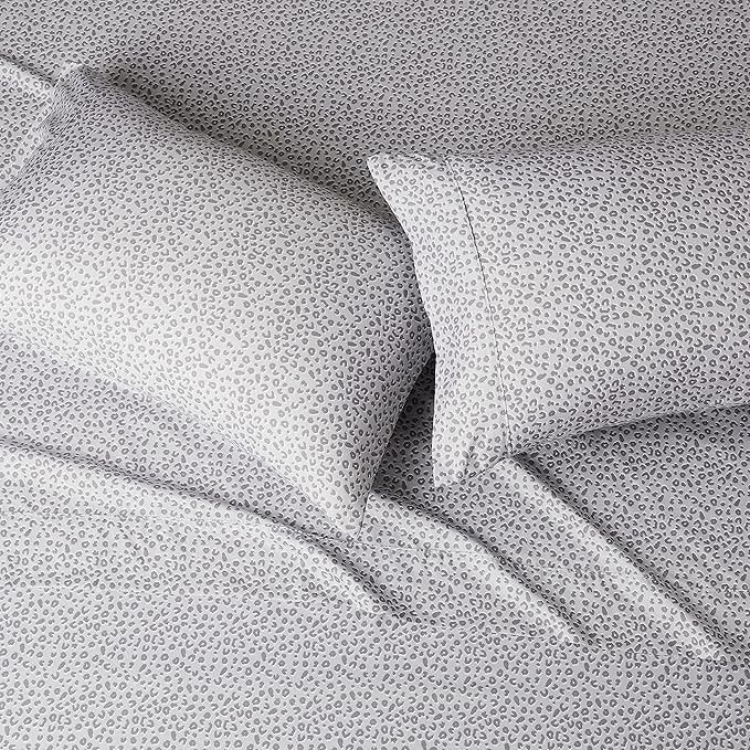 Amazon Basics Lightweight Breathable Super Soft Microfiber 4-Piece Bed Sheet Set, Wrinkle Resistant with 14-inch Deep Pockets, Queen, Gray Cheetah, Printed