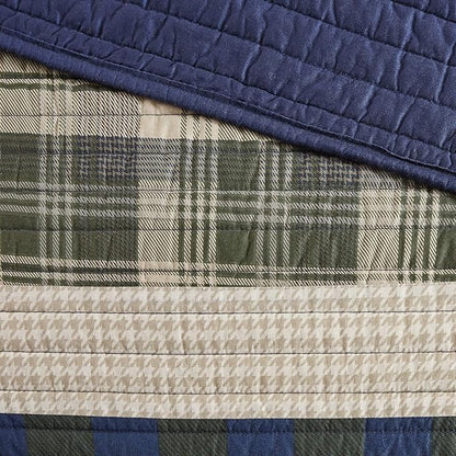 Woolrich Spruce Hill Reversible Quilt Set - Cottage Styling Reversed to Solid Color, All Season Lightweight Coverlet, Cozy Bedding Layer, Matching Shams, Oversized Full/Queen, Stripes Green 3 Piece