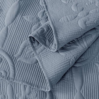 Blue Damask Quilt California Cal King Size Bedding Sets with 2 Pillow Shams, Oversized Boho Bedspread Lightweight Soft Farmhouse Vintage Coverlet Jacquard Pattern Bed Cover for All Season, 3 Pieces