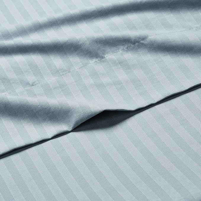 Amazon Basics Soft, Breathable, Wrinkle-Free Brushed Microfiber 4-Piece Bed Sheet Set, Machine Washable, Queen Size, Spa Blue Striped