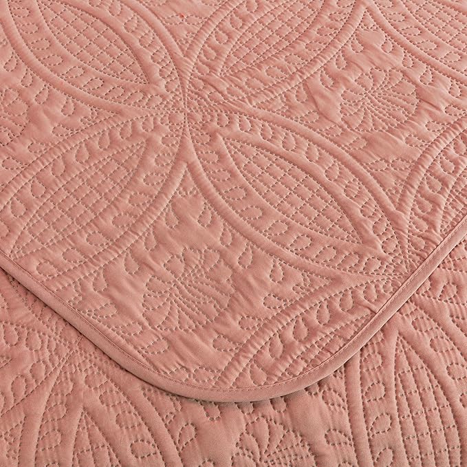 Chezmoi Collection Austin 3-piece Oversized Bedspread Coverlet Set (King, Salmon) | Oversized, Lightweight, Fade Resistant