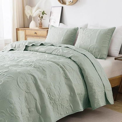 Sage Green Damask Quilt King Size Bedding Sets with 2 Pillow Shams, Boho Bedspread Lightweight Soft Farmhouse Vintage Bohemian Coverlet Retro Jacquard Pattern Bed Cover for All Season, 3 Pieces