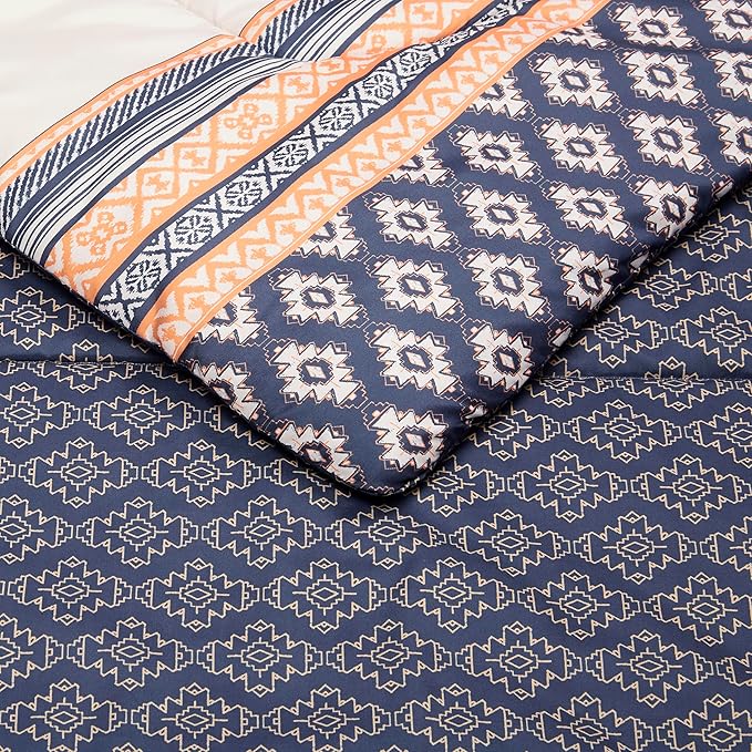 Amazon Basics Lightweight Microfiber Comforter Set, 3-Piece, Gray Geometrics, King