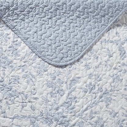 Laura Ashley - Twin Quilt Set, Soft Cotton Bedding with Reversible Design, Medium Weight for Year Round Use, 2 Piece Bed Set with Matching Pillowcase (Amberley Blue)